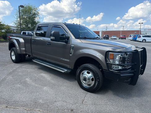 Used 2022 Ford F350 XL w/ STX Appearance Package AWD/4WD image 3