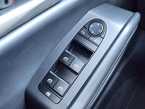 Used 2023 MAZDA MAZDA3 s image 21