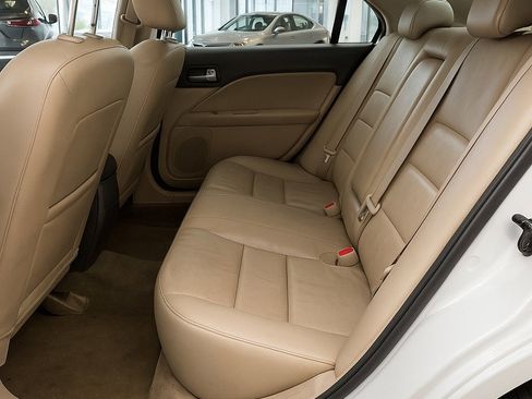 Used 2012 Ford Fusion SE image 6