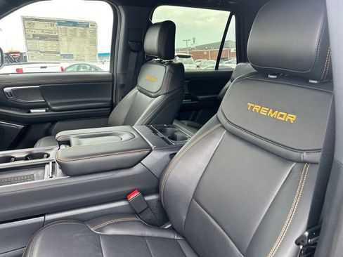 New 2025 Ford Expedition Tremor image 4