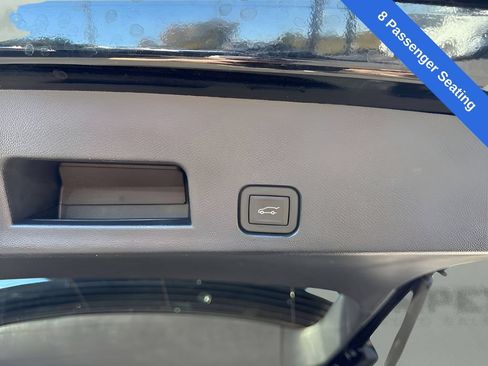 Used 2025 GMC Acadia Elevation FWD image 19