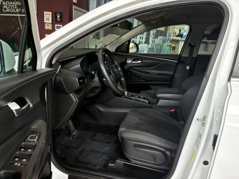 Used 2019 Hyundai Santa Fe SE FWD image 15