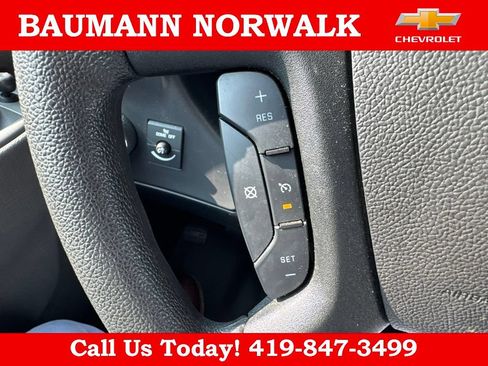 Used 2025 Chevrolet Express 2500 w/ Driver Convenience Package RWD image 23
