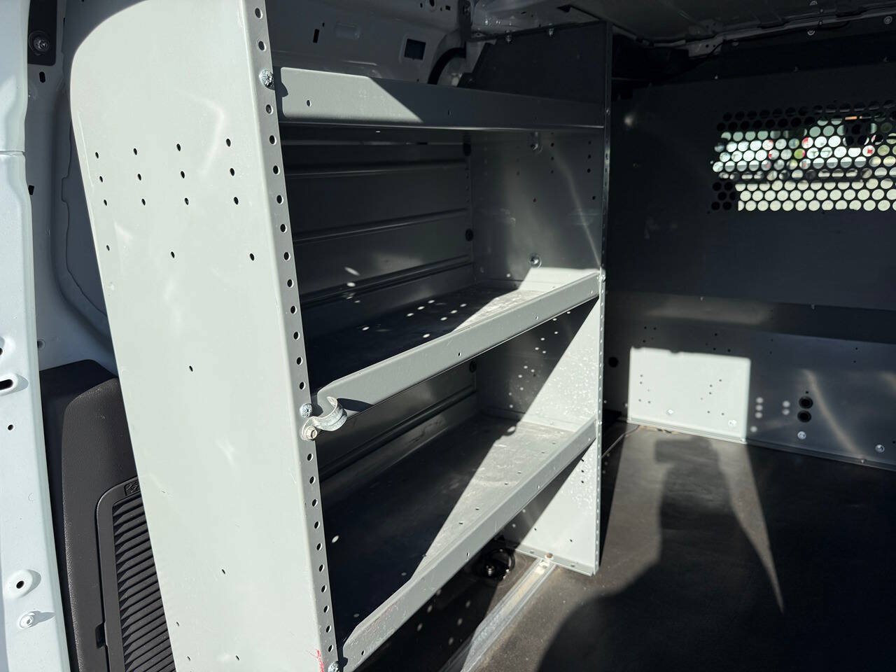 Used 2018 Ford Transit Connect XLT FWD image 22
