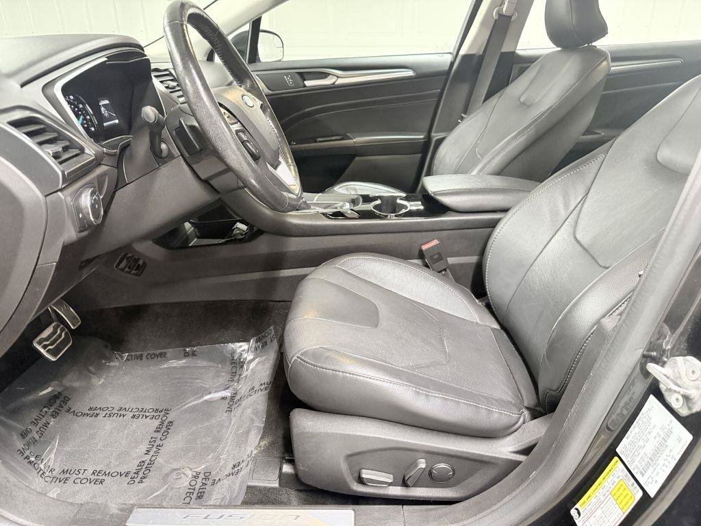 Used 2015 Ford Fusion Titanium FWD image 10