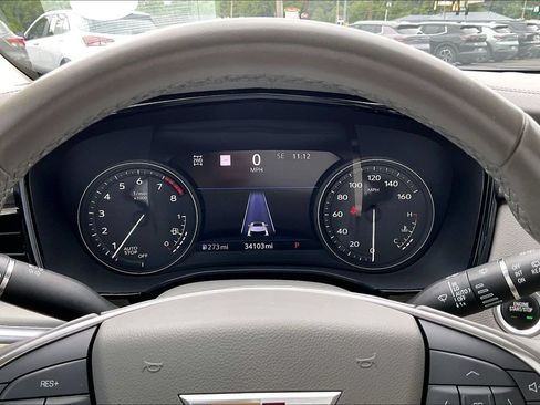 Used 2022 Cadillac XT5 Premium Luxury w/ Technology Package AWD/4WD image 13