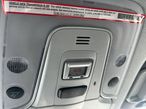 Certified 2022 Toyota Prius Prime XLE FWD image 14