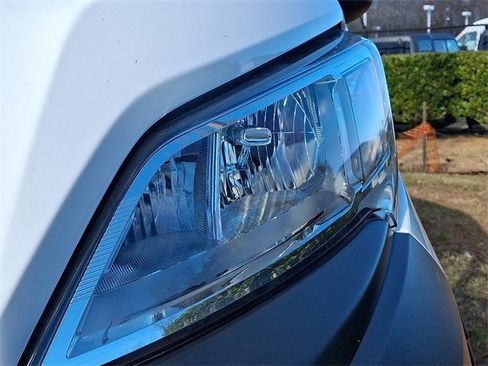 Used 2024 RAM ProMaster 2500 w/ Safety Group image 9