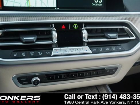 Used 2022 BMW X5 xDrive40i w/ M Sport Package image 55