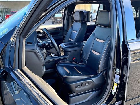 Used 2021 GMC Yukon AT4 w/ AT4 Premium Plus Package image 27