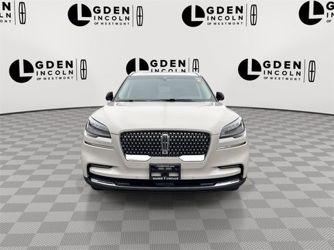 Certified 2023 Lincoln Aviator Reserve w/ Elements Package Plus image 3