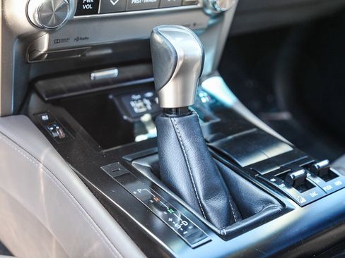 Used 2021 Lexus GX 460 Premium w/ Premium Package image 20