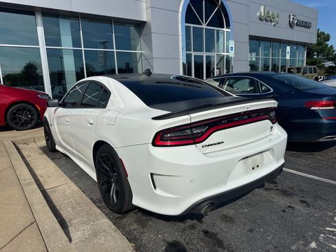 Used 2020 Dodge Charger Scat Pack w/ Dynamics Package RWD image 11