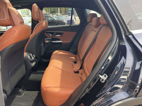 Used 2023 Mercedes-Benz GLC 300 4MATIC w/ Pinnacle Trim Package image 13