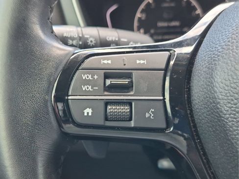 Certified 2023 Honda Pilot Touring image 13
