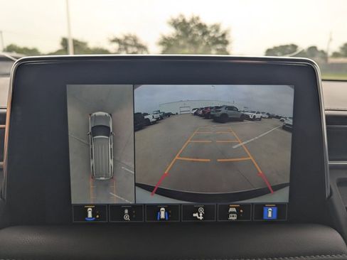 Certified 2023 Chevrolet Tahoe Z71 w/ Luxury Package AWD/4WD image 10