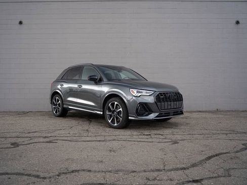 Used 2025 Audi Q3 2.0T Premium Plus w/ Premium Plus Package image 9