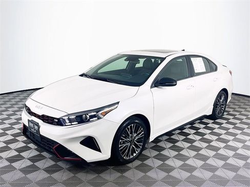 Used 2024 Kia Forte GT-Line w/ GT-Line Premium Package image 4