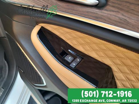 Used 2023 Jeep Grand Cherokee Summit AWD/4WD image 31