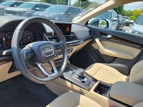 Used 2019 Audi Q5 2.0T Premium Plus w/ Premium Plus Package AWD/4WD image 12