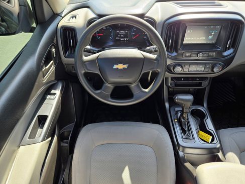Used 2018 Chevrolet Colorado W/T image 10