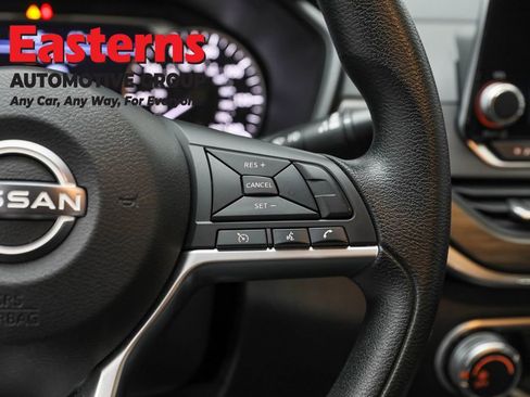 Used 2024 Nissan Altima 2.5 SV image 16