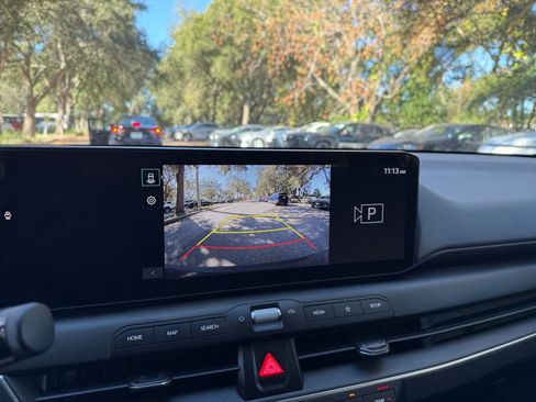 Used 2025 Kia K4 LXS image 17