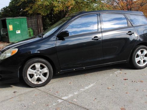Used 2004 Toyota Matrix XR image 8