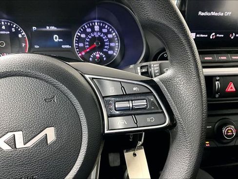 Used 2022 Kia Forte LXS image 19