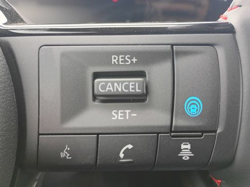 New 2026 Nissan Kicks SR FWD image 11