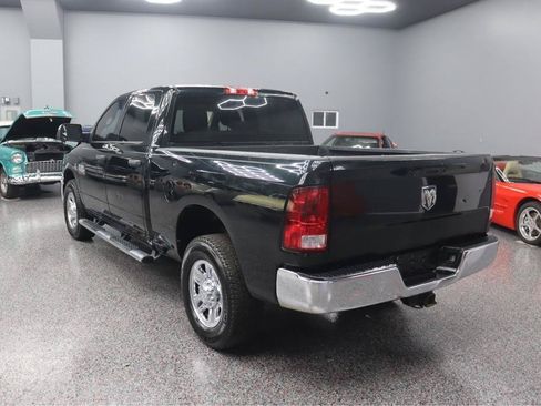 Used 2018 RAM 2500 Tradesman w/ Chrome Appearance Group RWD image 3