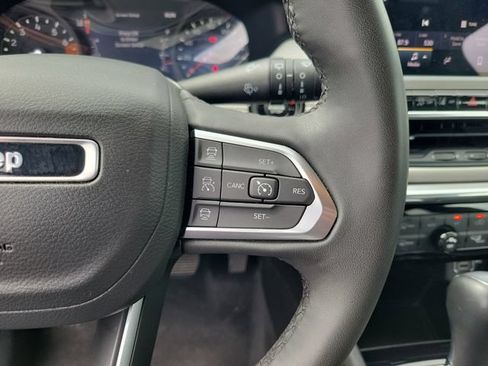 Used 2024 Jeep Compass Limited AWD/4WD image 18
