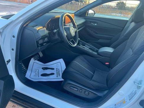 Used 2024 Honda Accord Sport image 12