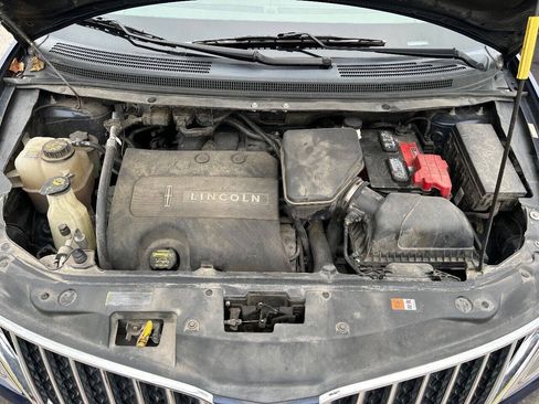 Used 2012 Lincoln MKX AWD image 12