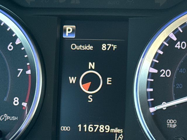 Used 2018 Toyota Highlander XLE AWD/4WD image 30