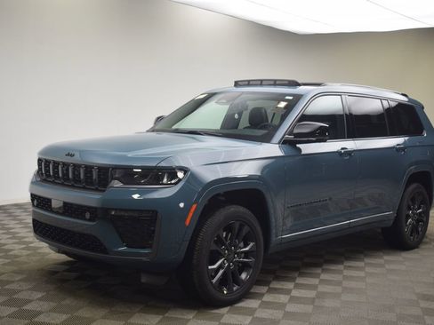 New 2026 Jeep Grand Cherokee L Limited image 13