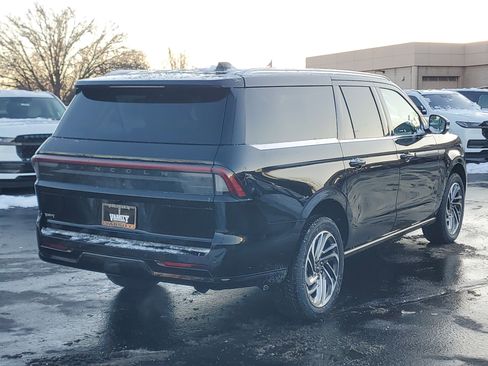 New 2025 Lincoln Navigator L Reserve image 4