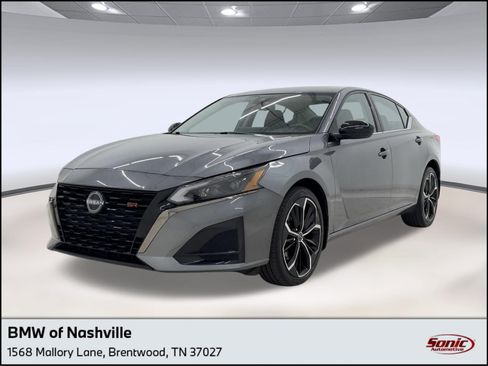 Used 2023 Nissan Altima 2.5 SR w/ SR Premium Package AWD/4WD image 1