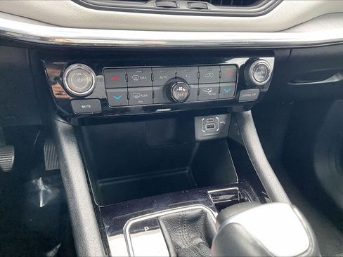 Used 2024 Jeep Compass Limited AWD/4WD image 24
