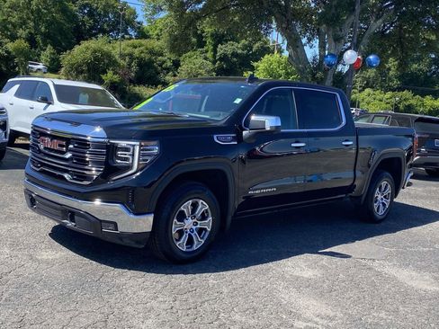 Used 2025 GMC Sierra 1500 SLT RWD image 3