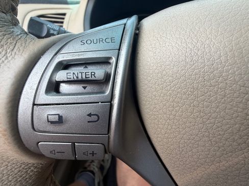 Used 2013 Nissan Altima 2.5 SV w/ 2.5SV Convenience Pkg FWD image 20