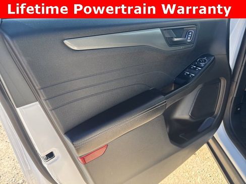 Used 2025 Ford Escape Active image 20