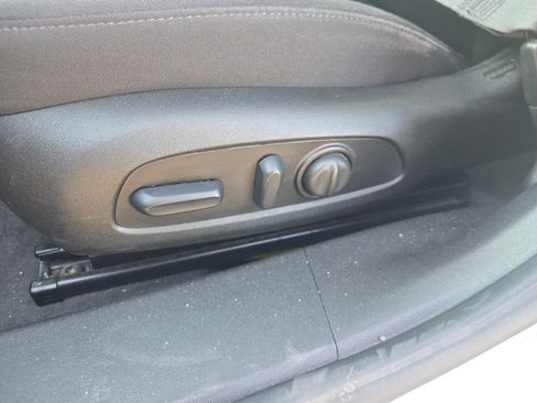 Certified 2024 Chevrolet Malibu LT FWD image 11