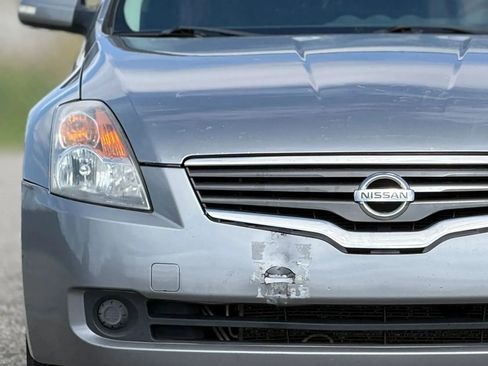 Used 2009 Nissan Altima 3.5 SE image 11