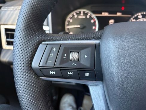 New 2026 Mitsubishi Outlander SE image 15