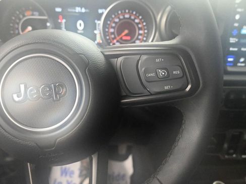 Used 2023 Jeep Wrangler Sport S image 39