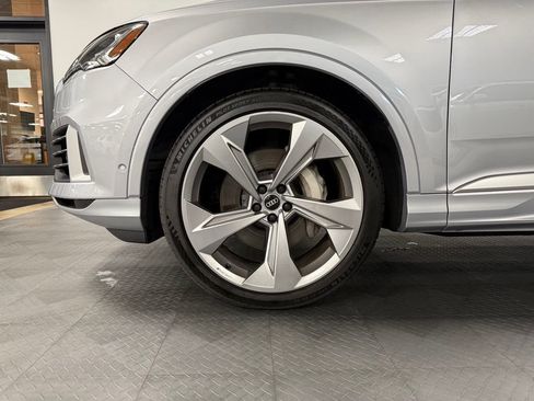 Used 2021 Audi Q7 3.0T Prestige w/ Prestige Package AWD/4WD image 7