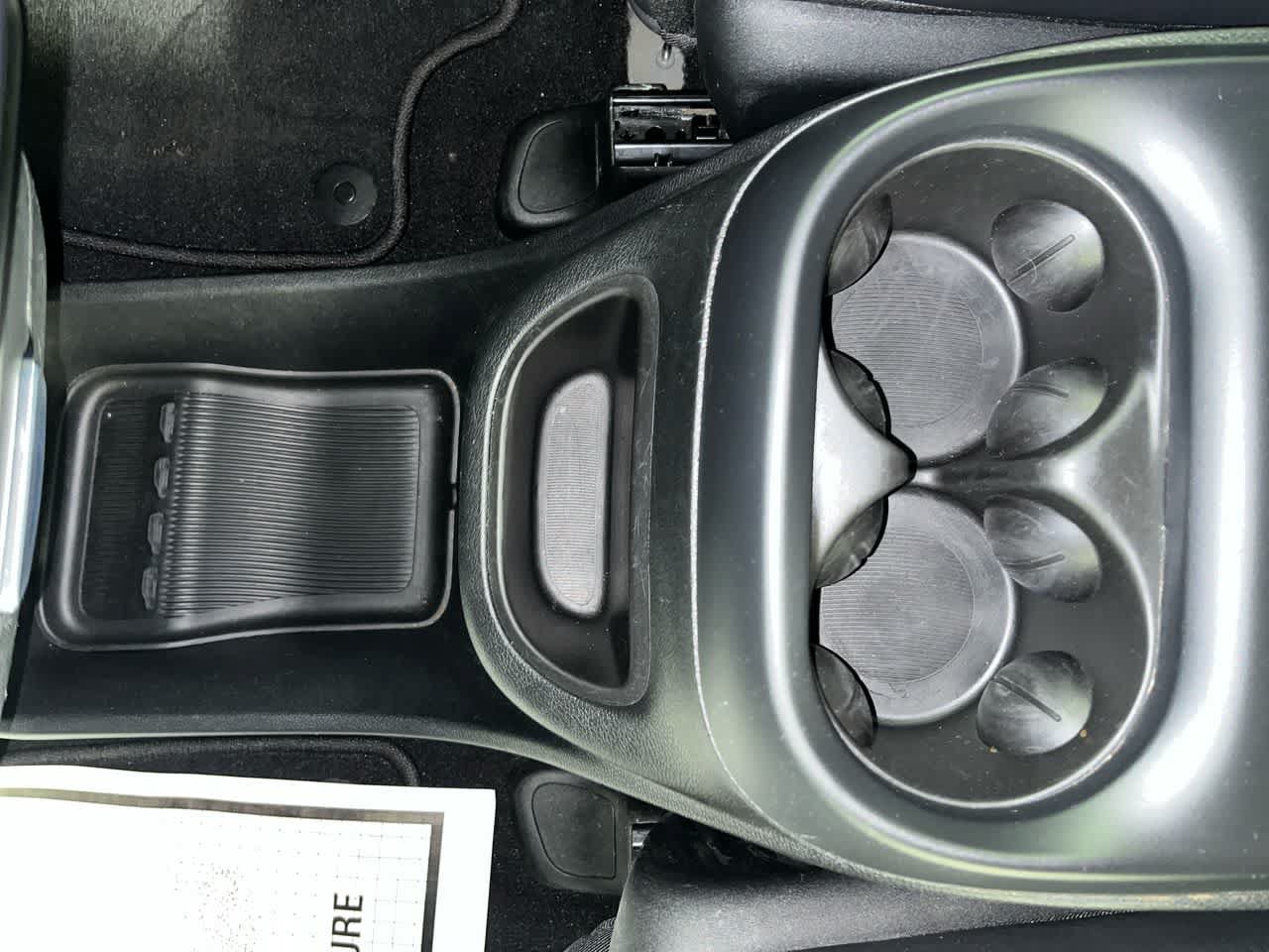 Used 2025 Chrysler Pacifica Select FWD image 21
