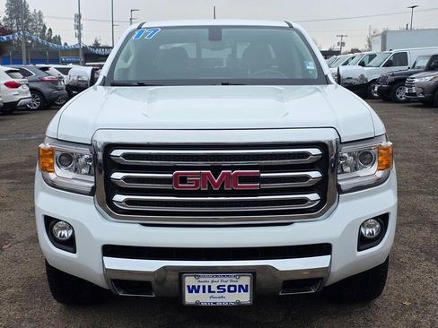 Used 2017 GMC Canyon SLT image 3