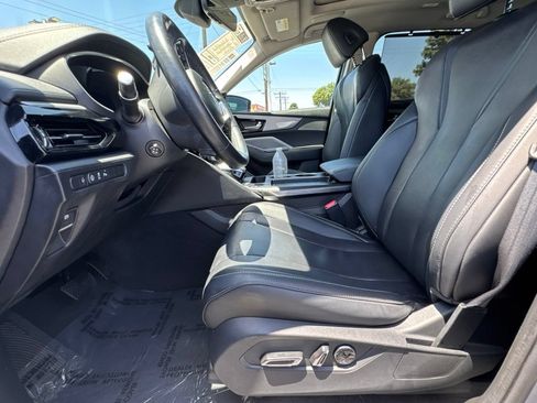 Used 2025 Acura MDX SH-AWD w/ Technology Package image 23